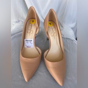 Jessica simpson nude pumps